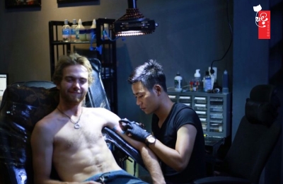 xu-huong-xam-hinh-nghe-thuat-2026-phong-cach-toi-gian-len-ngoi